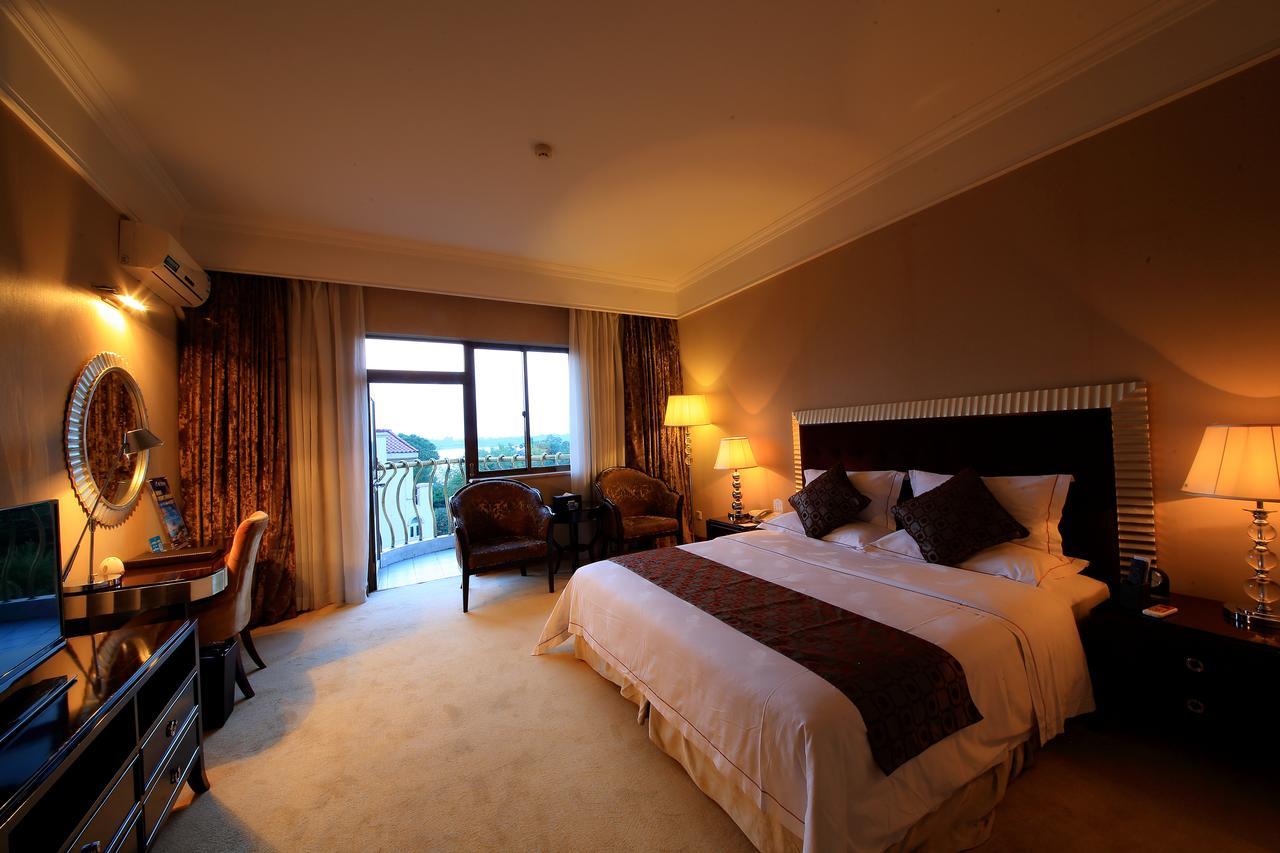 Country Garden Phoenix Hotel Jingmen Экстерьер фото