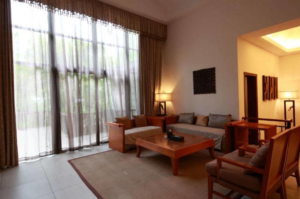 Country Garden Phoenix Hotel Jingmen Экстерьер фото